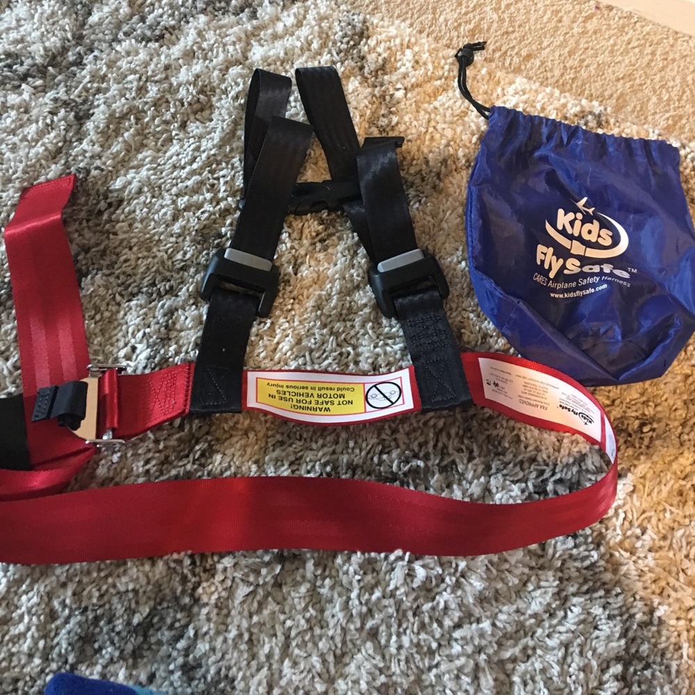 Kids fly safe child harness